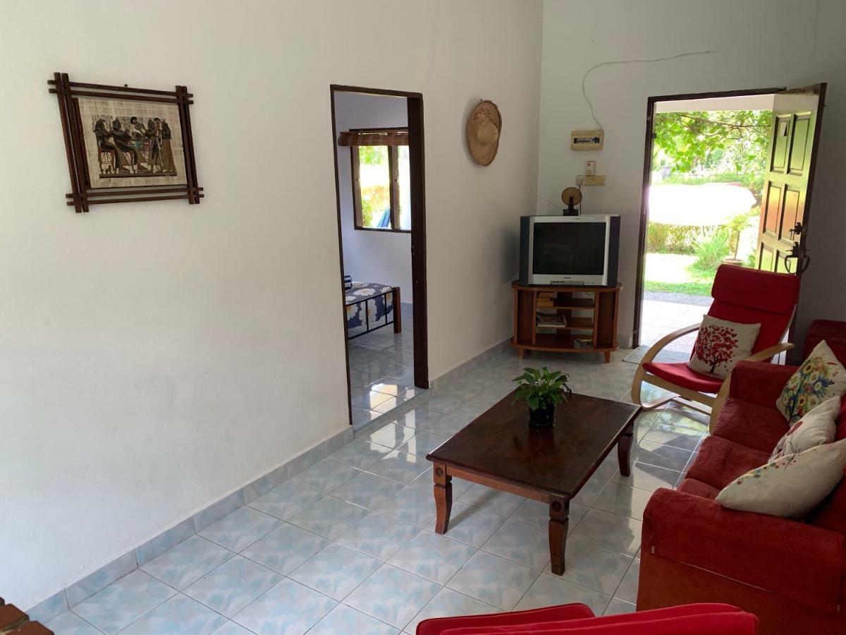 Lovely Garden Villas Pantai Cenang  Extérieur photo
