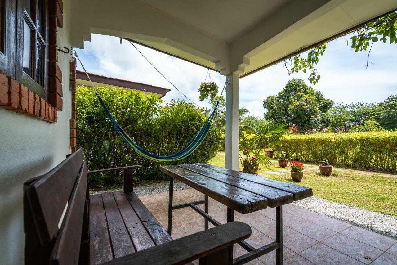 Lovely Garden Villas Pantai Cenang  Extérieur photo