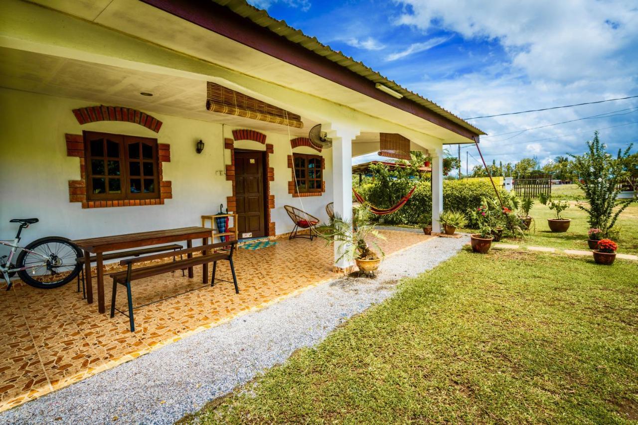 Lovely Garden Villas Pantai Cenang  Extérieur photo